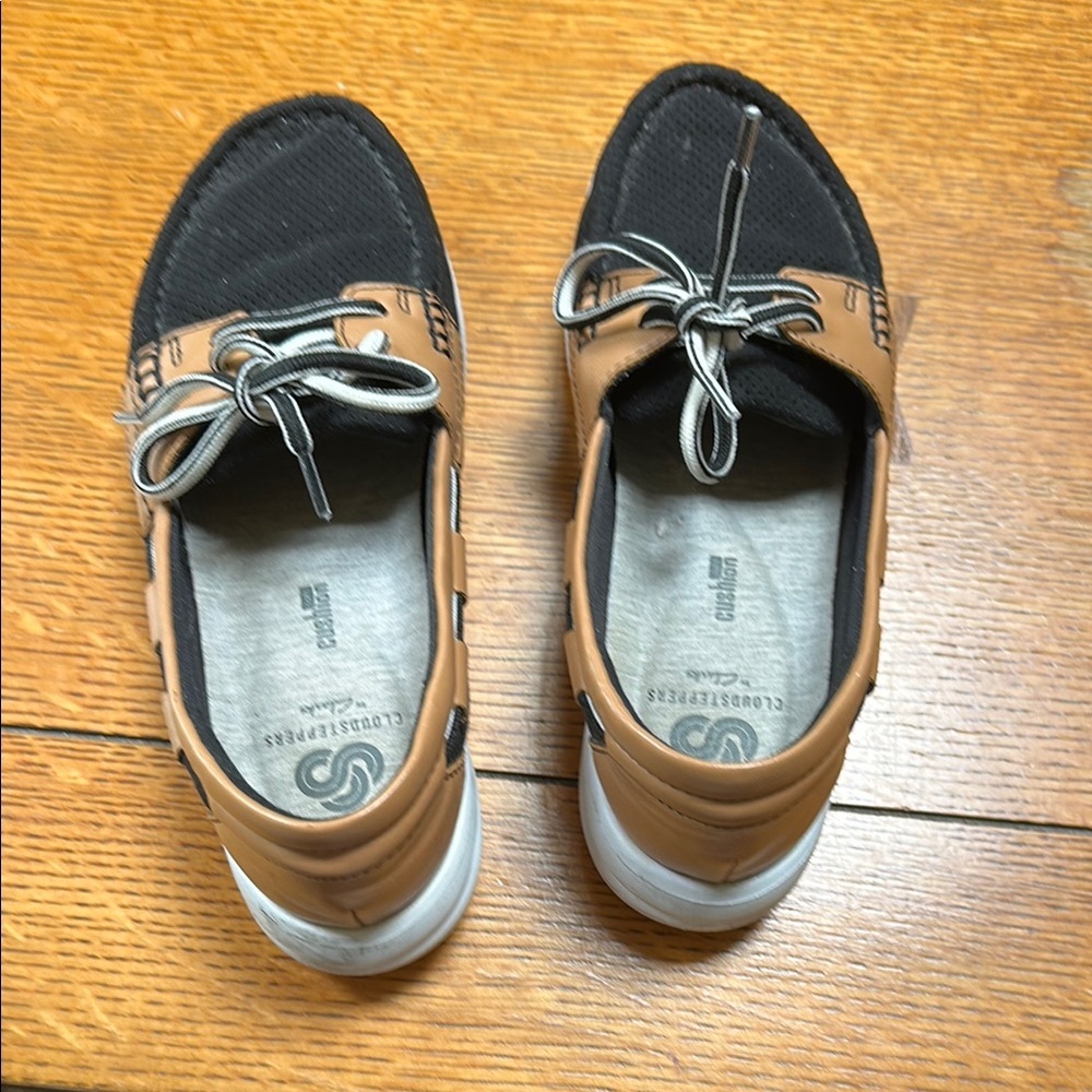 Cloudsteppers by Clarks Black and Tan Loafers